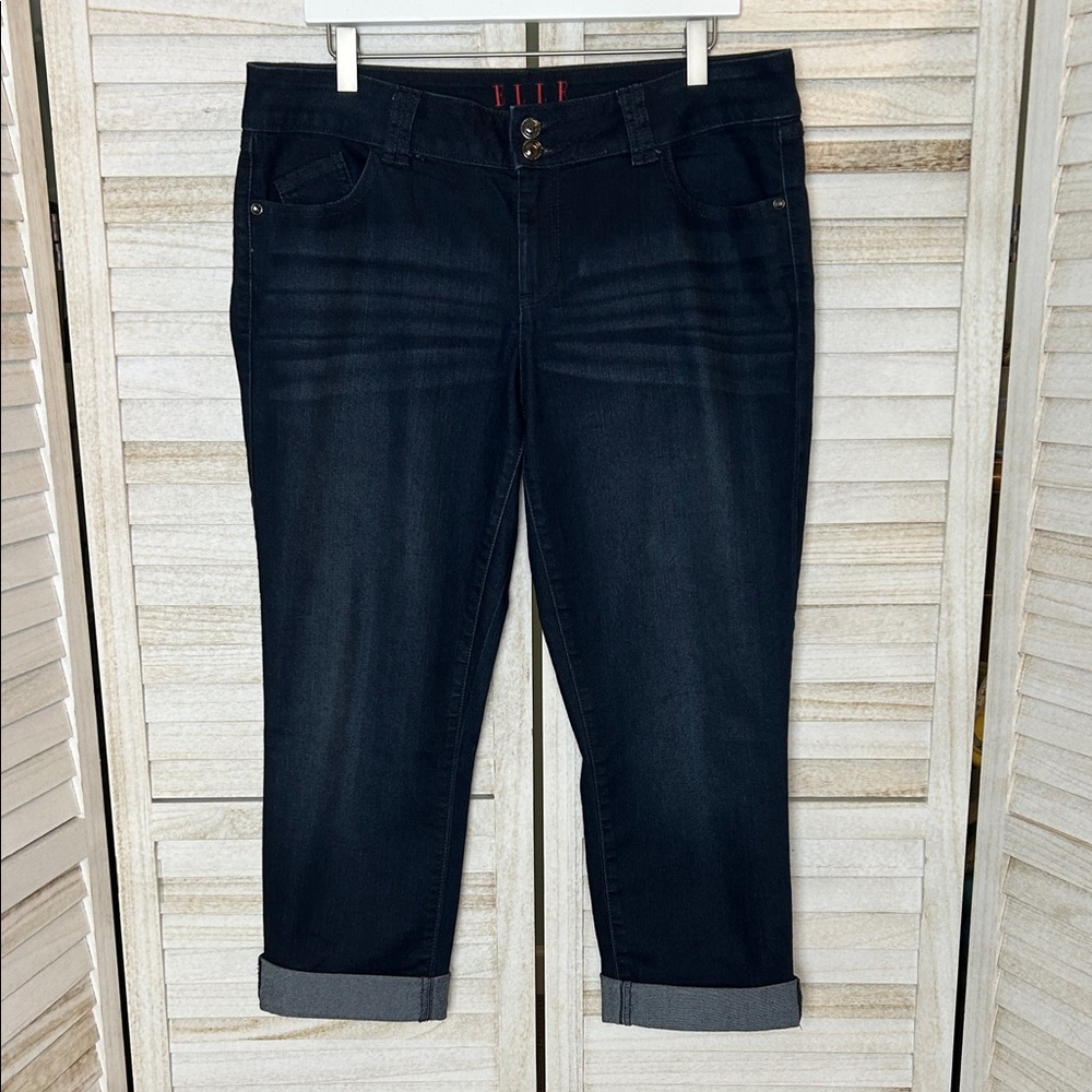 Women's Dark Wash Blue Denim Capri Pants / Cropped Jeans Size 14